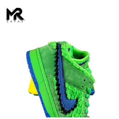 NIKE SB DUNK LOW "Green Bear"